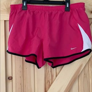 Nike | Athletic Shorts | L